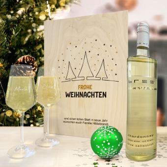 Weihnachts Wein Set mit zwei gravierten Gläsern und Wein in Holzbox 