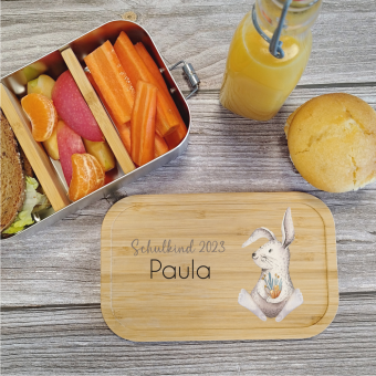 Individuelle Lunch Box mit einem Hasen und deinem Namen bedruckt 