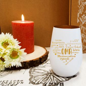 Windlicht als Geschenk für deine Oma mit Eigenschaften graviert Weiß-Gold