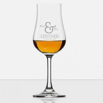 Whiskyglas zur Hochzeit mit graviertem Namen 