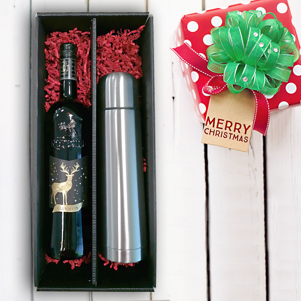 Gravierte Isolierflasche im Glühwein-Geschenk-Set mit rotem Glühwein