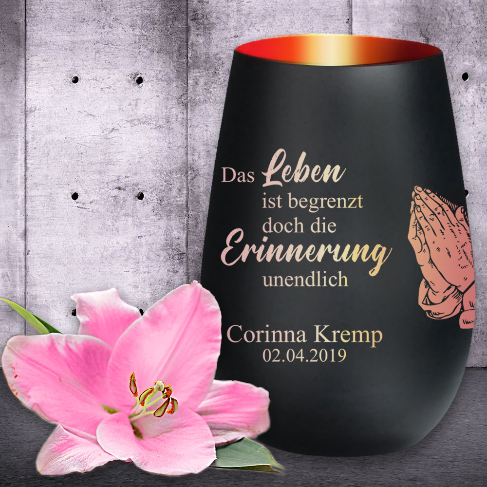 Personalisiertes Windlicht/Gedenklicht mit Namen und Datum graviert 