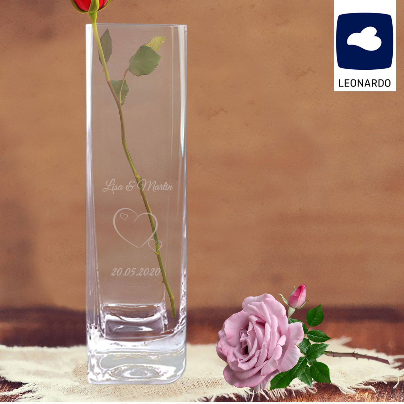 Blumenvase von Leonardo graviert mit Herz und Namen. 