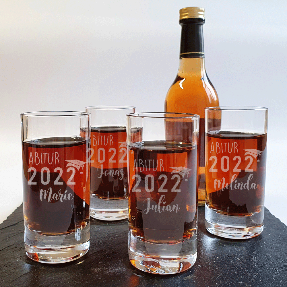 Schnapsgläser zum Abitur graviert mit euren Namen 