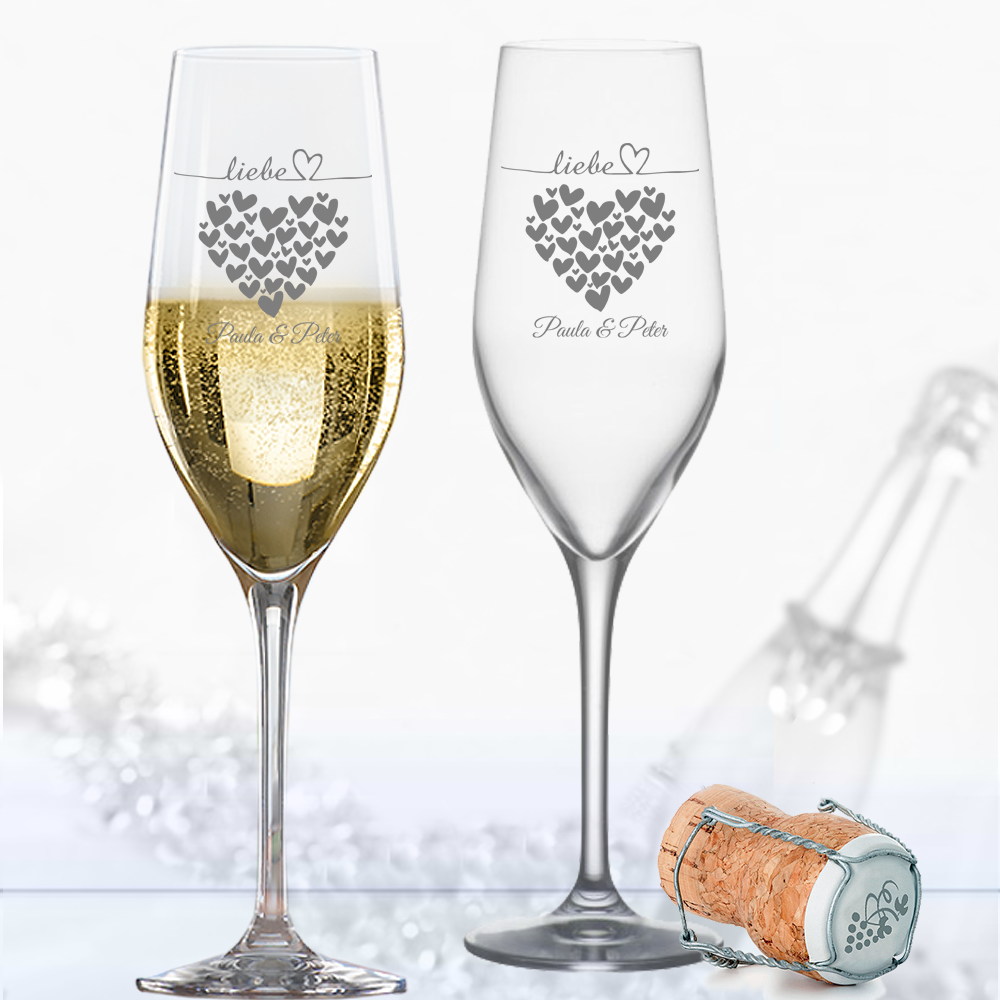 Sekt-Geschenk-Set in 2er Holzkiste mit romantischer Herzen Gravur 