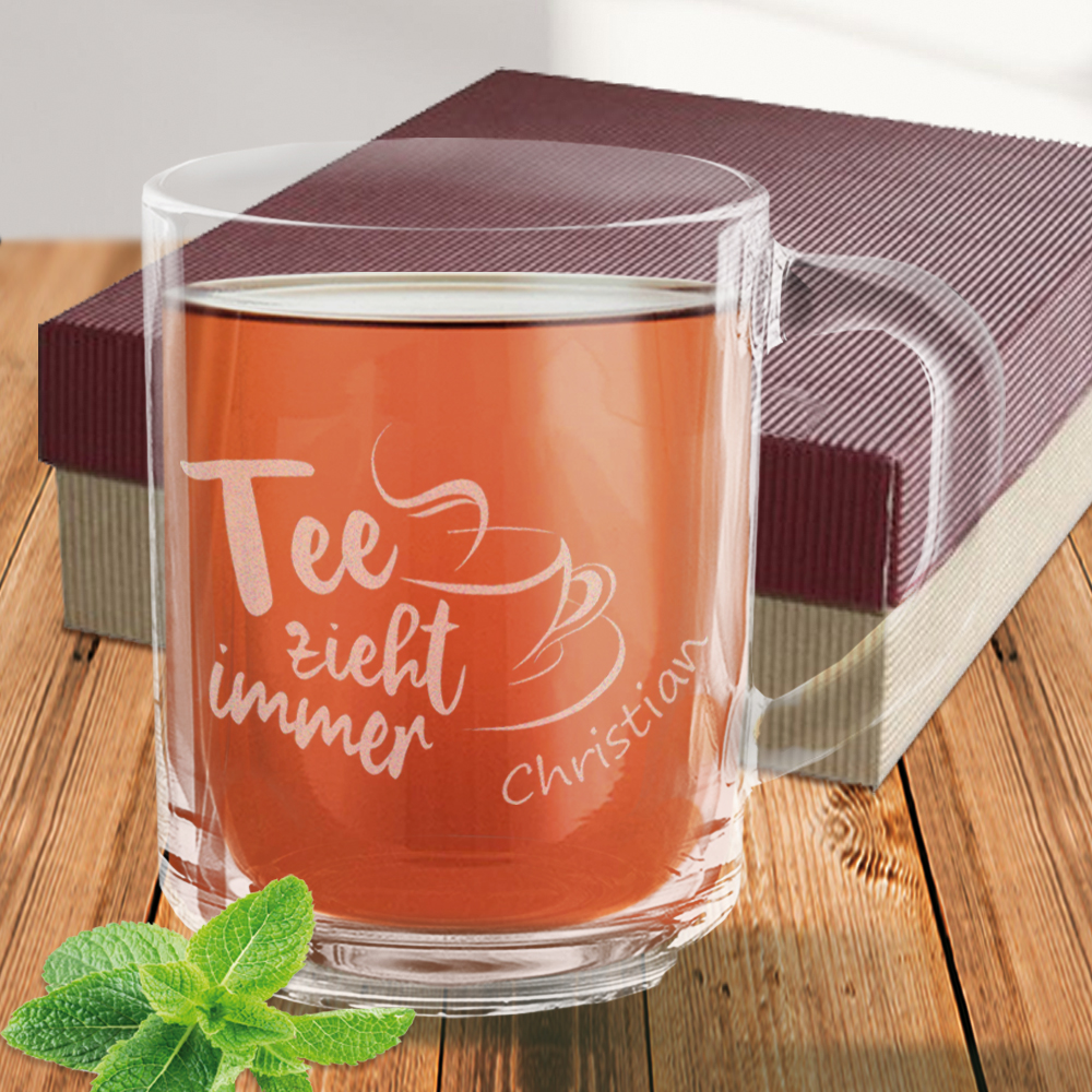 Geschenkset "Tee zieht immer" mit Glastasse und Box individuell graviert 