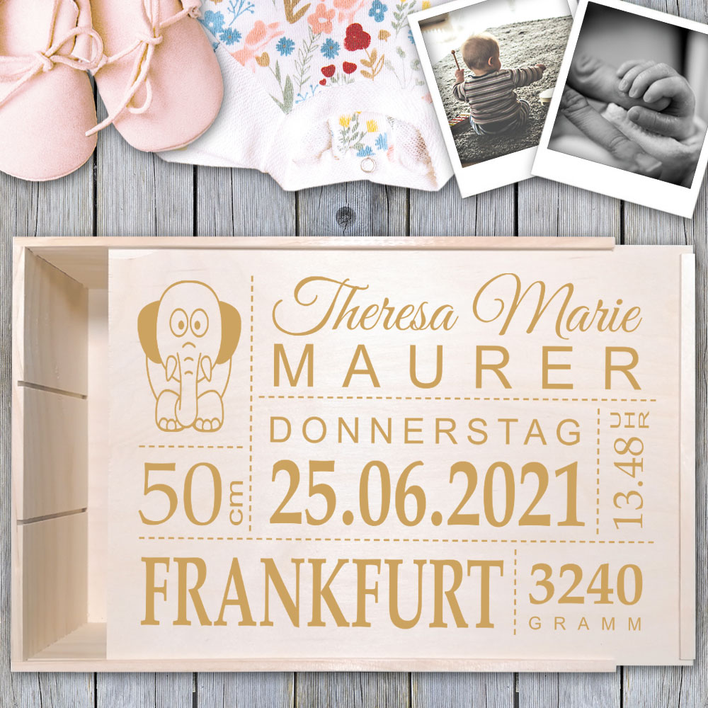Individuelle Erinnerungsbox Baby aus Holz zur Geburt graviert 