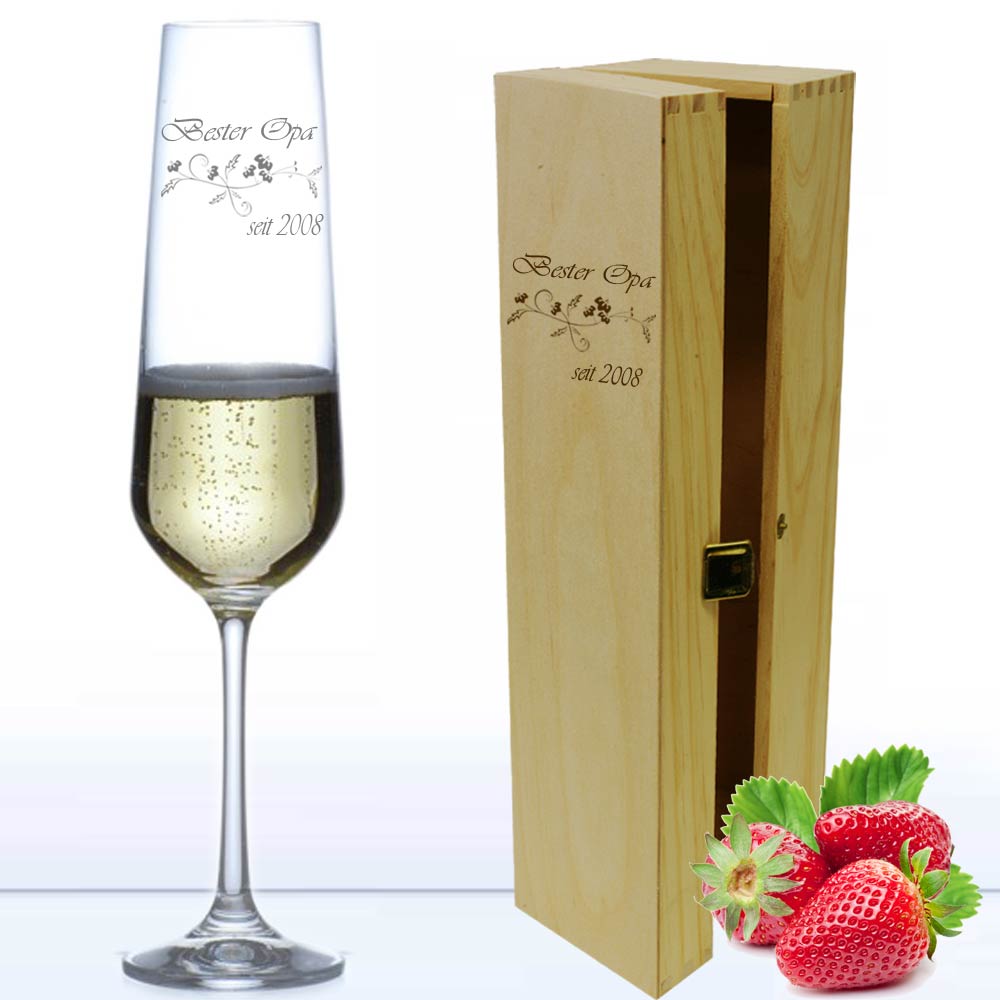 Sektglas in Holzkiste 