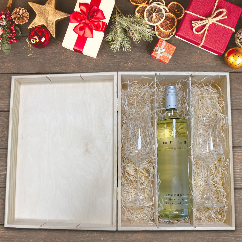 Weihnachts Wein Set mit zwei gravierten Gläsern und Wein in Holzbox 