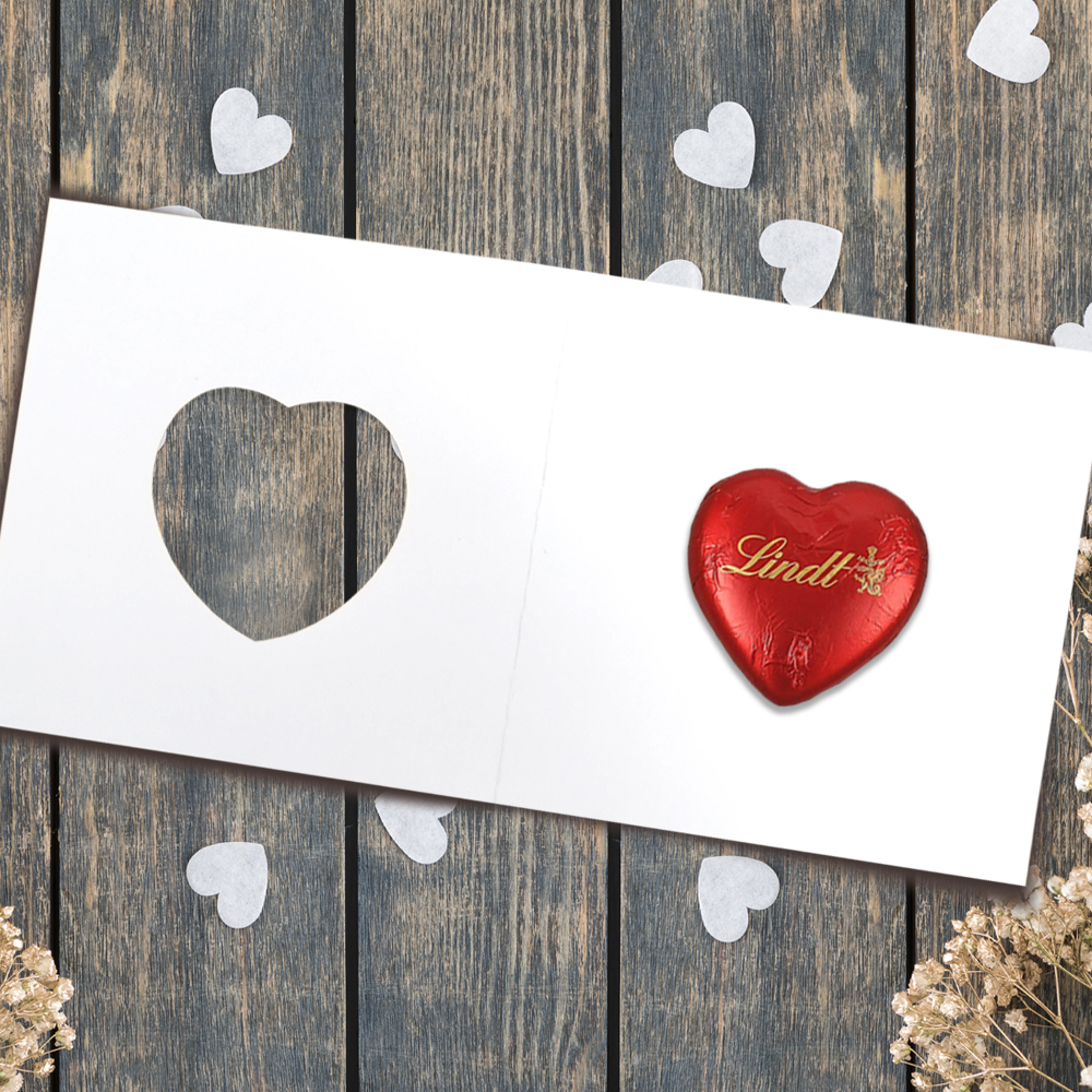 Klapp-Karte mit Lindt Schoko-Herz als Gastgeschenk 