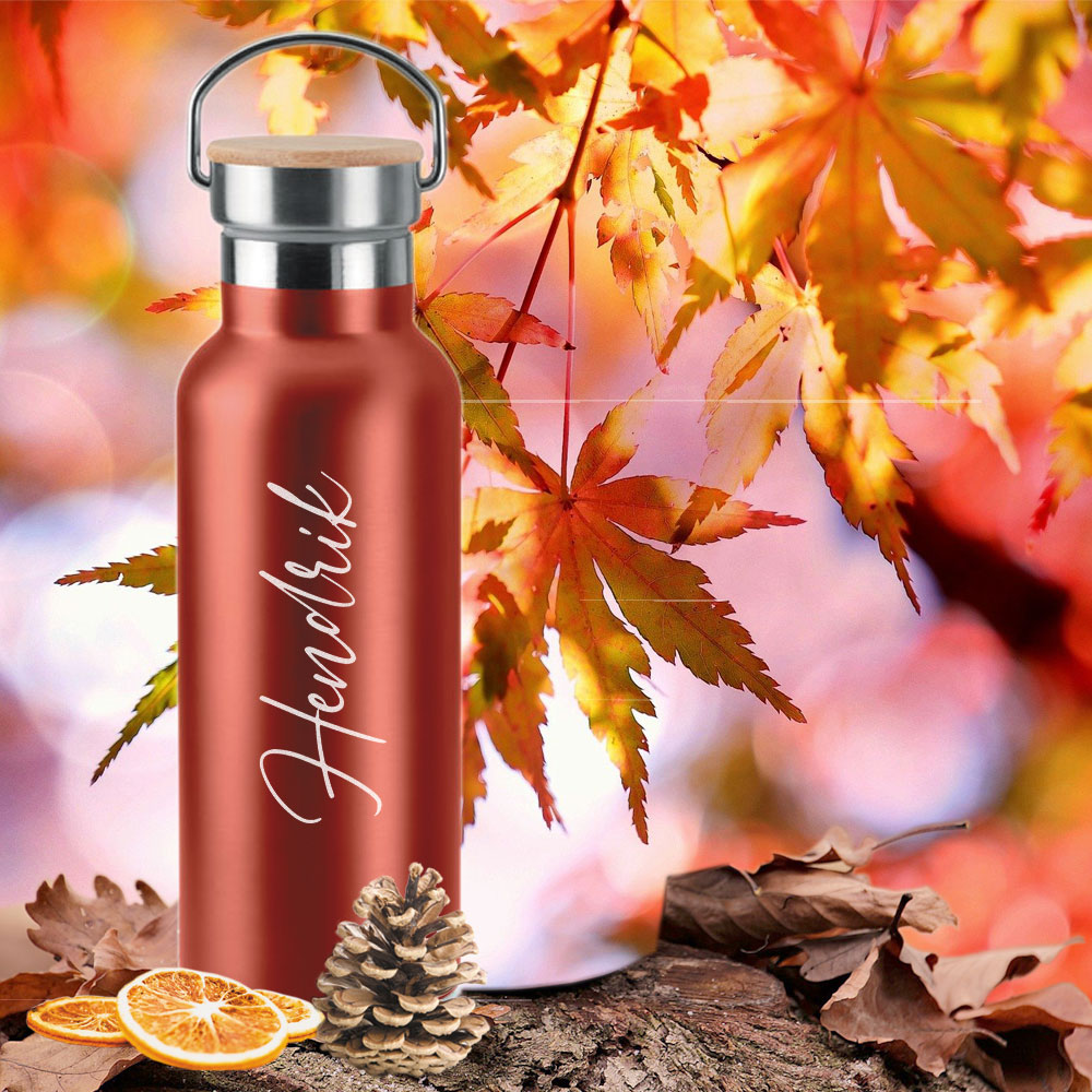 Isolierflasche 500 ml Bambusdeckel, mit deinem Wunschnamen graviert 