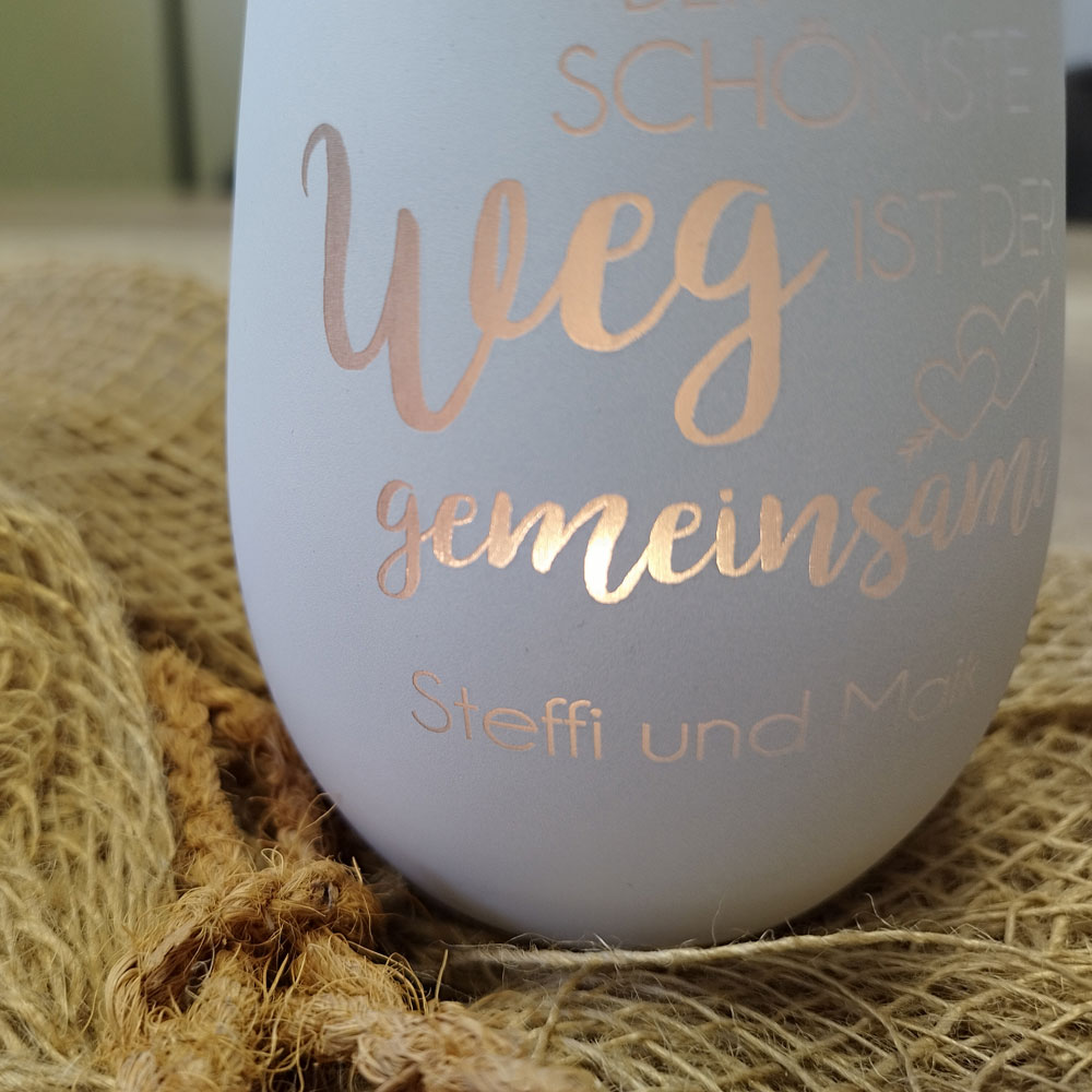 Windlicht mit "Der schönste Weg ist der gemeinsame" graviert als Geschenkidee zur Hochzeit Weiß-Silber